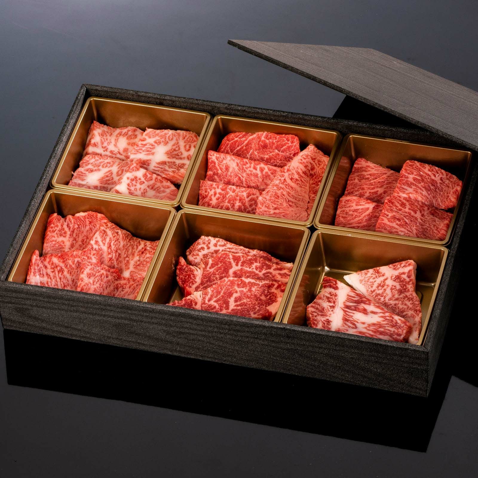 熊野牛】熊野牛 焼肉懐石~極~ 480g (ヒレ・サーロイン・三角バラ・肩